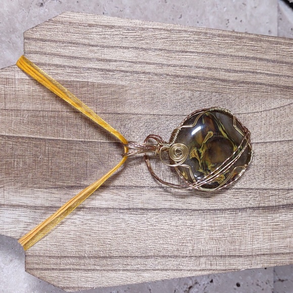 Copper/Brass Wire Wrapped Stone Pendant - Picture 1 of 6